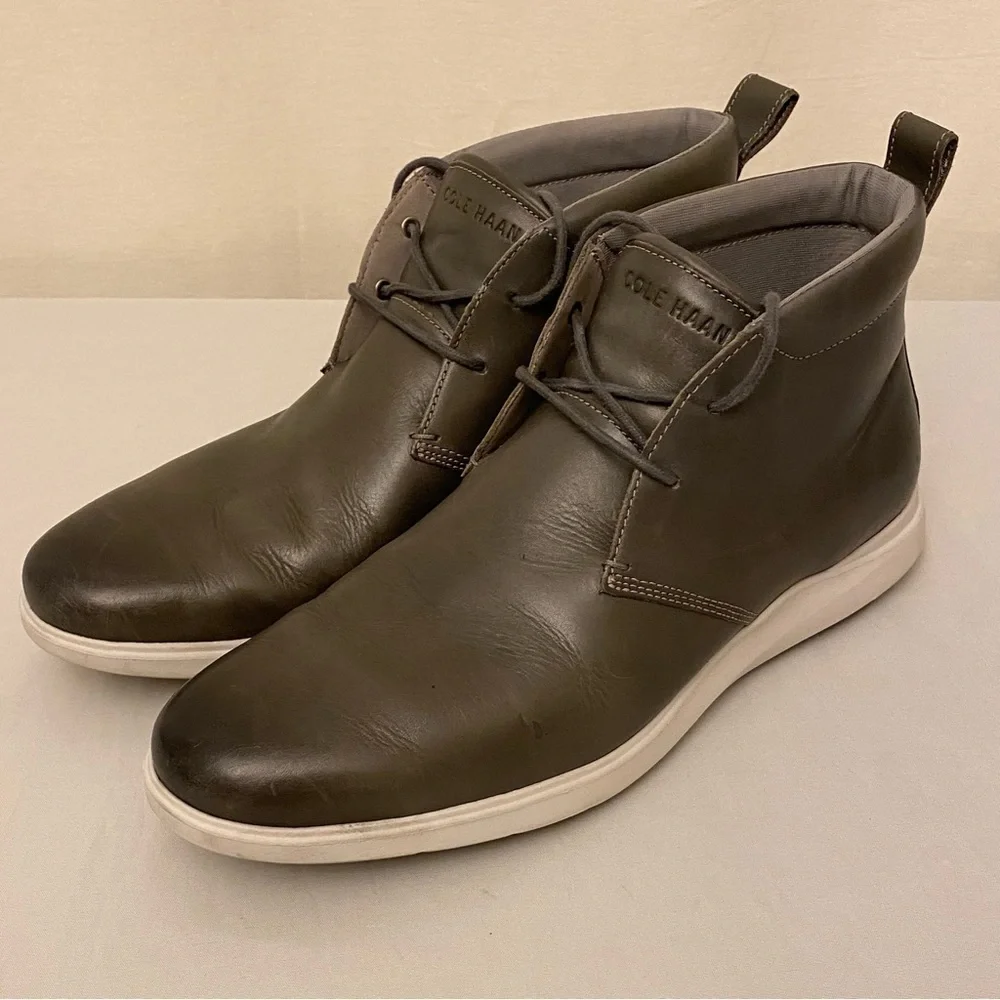 Cole Haan Men's Grand Plus Essex Chukka Boots Shoes Gray Lace Up Size 11.5